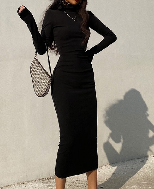 Картинка Платье теплое облегающее длинный рукав высокий ворот от магазина LonnaMag