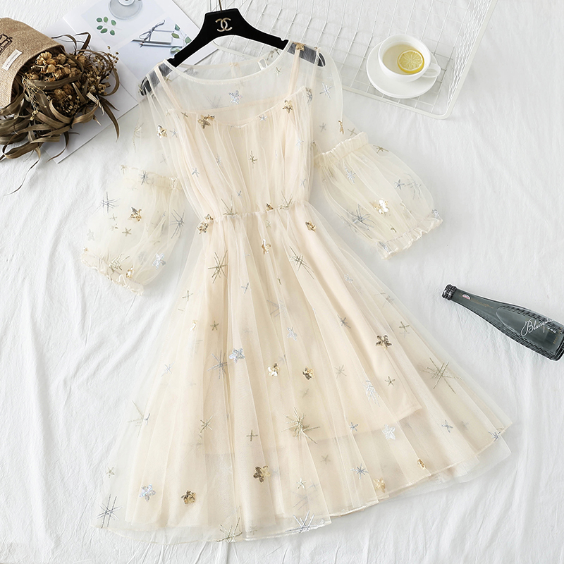 Картинка Платье миди сетка объемный рукав принт звезды цветы от магазина LonnaMag