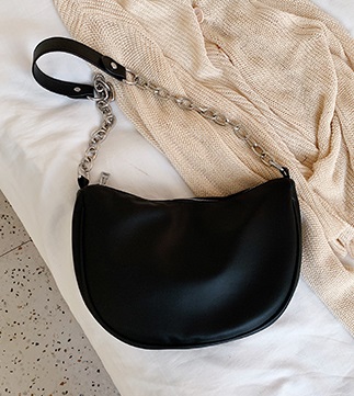 картинка Сумка багет крупная цепь на ручке от магазина LonnaMag