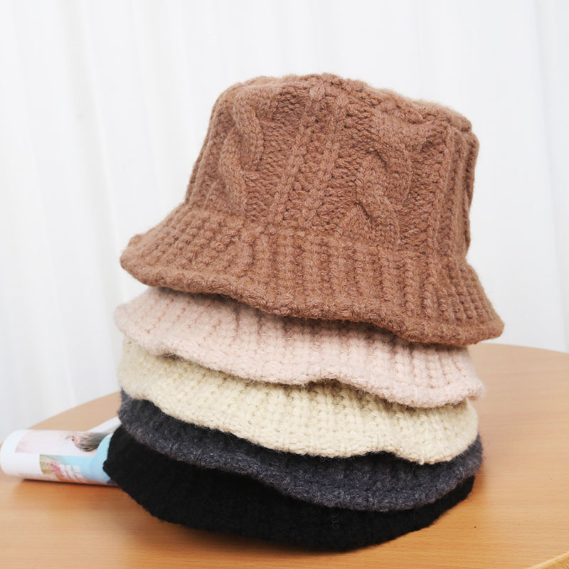 картинка Панама теплая вязаная косы от магазина LonnaMag