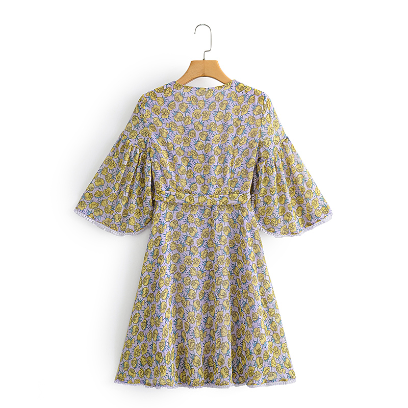 Картинка Платье мини короткий свободный рукав бахрома по контуру пояс в цвет принт желтые розы от магазина LonnaMag