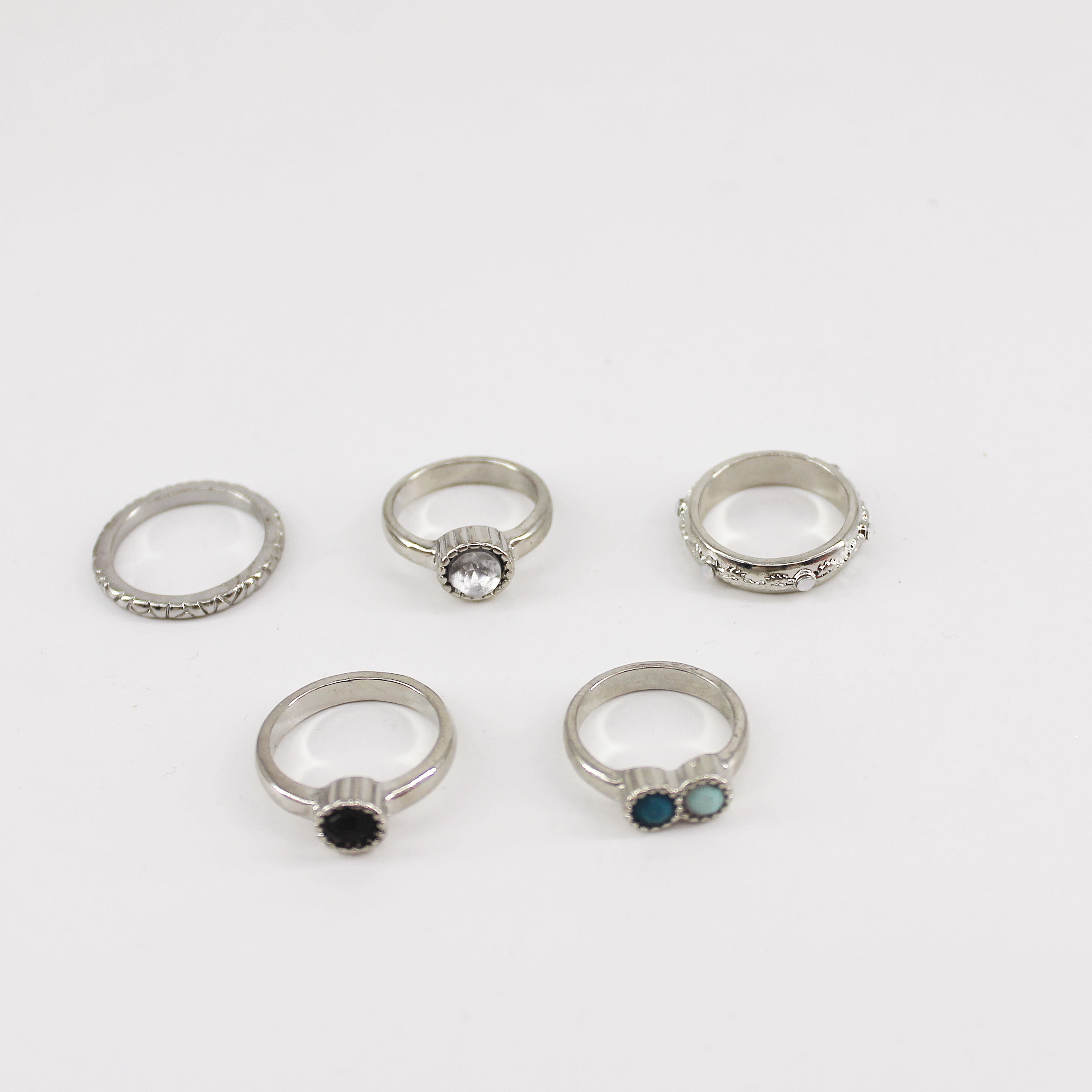 картинка Кольца набор 5 шт с камнями голубое синее черное белое от магазина LonnaMag