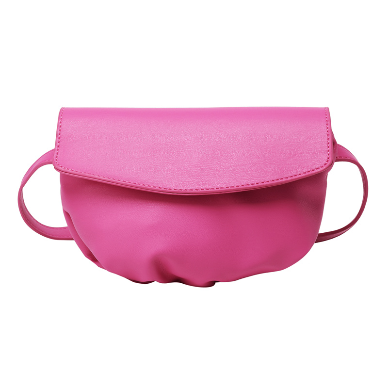 картинка Сумка мессенджер мягкая полукругом плоский регулируемый ремень от магазина LonnaMag