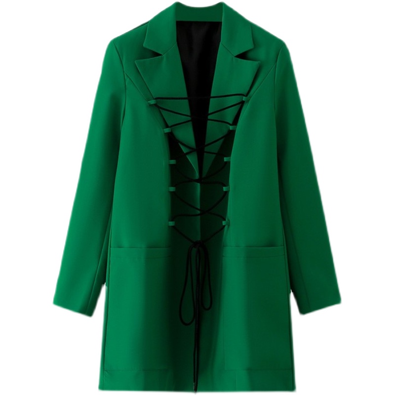Картинка Пиджак прямой зеленый спереди на шнуровке от магазина LonnaMag
