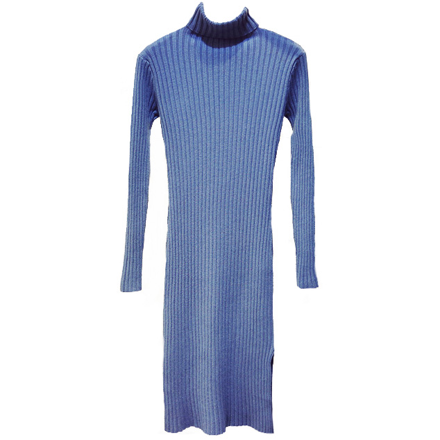 Картинка Платье водолазка трикотаж крупный рубчик слева разрез от магазина LonnaMag