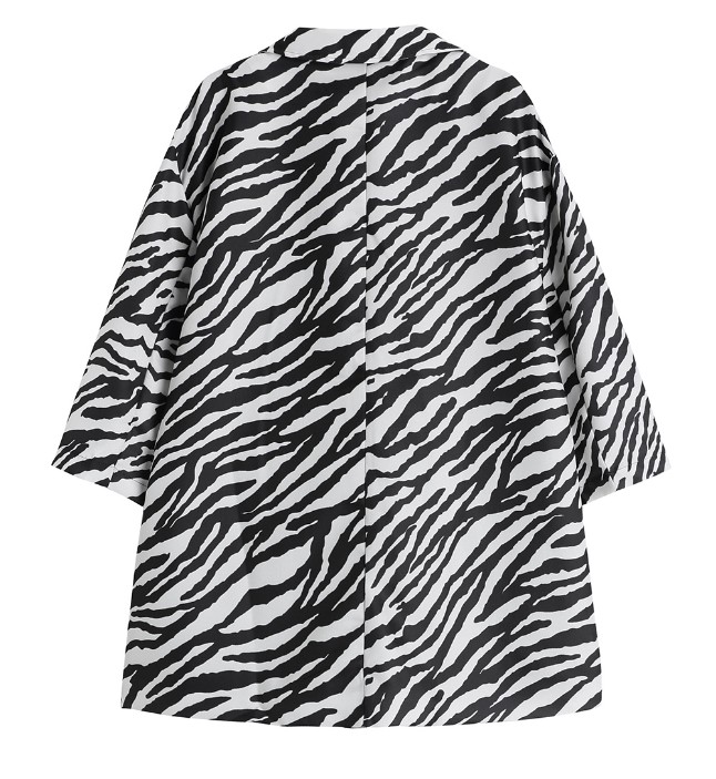 Картинка Пиджак короткий рукав принт зебра чб от магазина LonnaMag