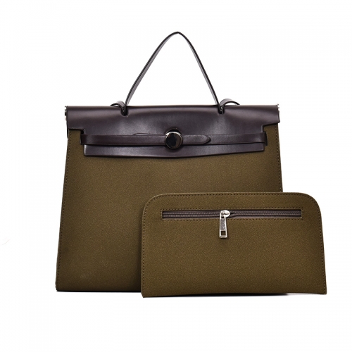 картинка Сумка с контрастной крышкой на застежке от магазина LonnaMag