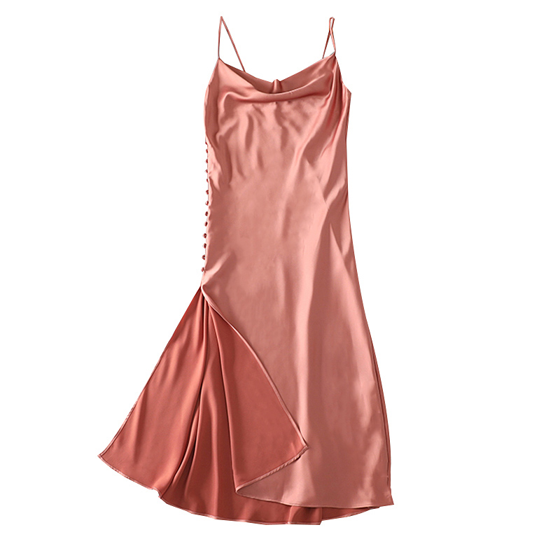 Картинка Платье комбинация рельефный шелк сбоку пуговицы от магазина LonnaMag