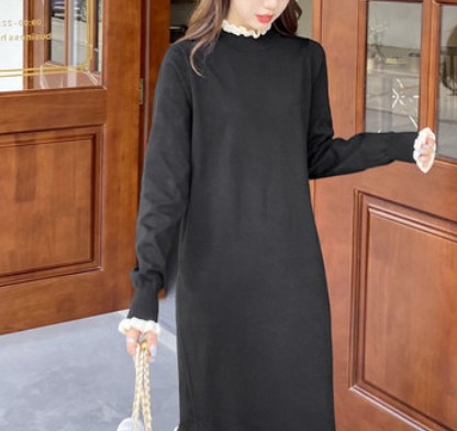 Картинка Платье свитшот миди белое кружево на рукавах вороте по низу от магазина LonnaMag