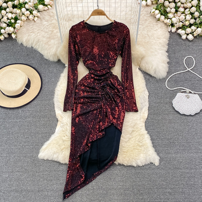 Картинка Платье блестящее круглый вырез длинный рукав асимметричный низ сборка сбоку от магазина LonnaMag