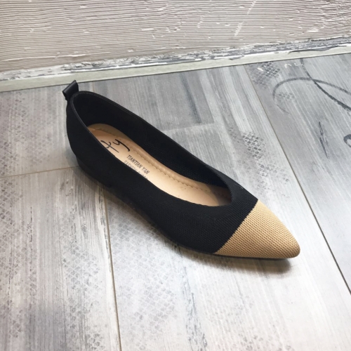 картинка Туфли из ткани с острым контрастным носом  от магазина LonnaMag