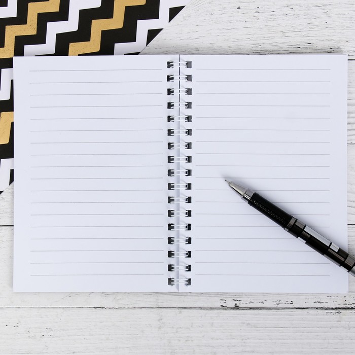 картинка Блокнот голографический "Извини, я занята", 40 листов от магазина LonnaMag