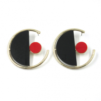Серьги кольцо внутри с черным полукругом и красным кругом