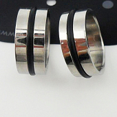 картинка Кольцо широкое плоское черная резиновая полоса от магазина LonnaMag