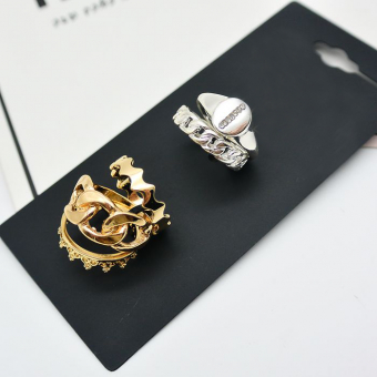 Набор колец 3 шт. золотых и 2 шт. серебряных в виде цепи