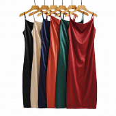 Картинка Платье комбинация по фигуре шелк драпировка на груди от магазина LonnaMag