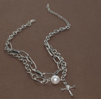 Ожерелье многослойное подвеска крест со стразами + жемчужина