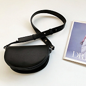 картинка Сумка crossbody полукруг жесткой формы от магазина LonnaMag