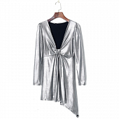 Картинка Платье мини серебро V-вырез низ наискосок от магазина LonnaMag