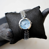 картинка Часы тонкий металл ремешок мини циферблат от магазина LonnaMag