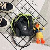 картинка Сумка мешочек неоновый зеленый шнурок + брелок утка в соломенной шляпе от магазина LonnaMag