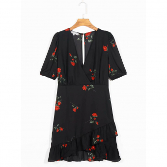 Платье мини глубокий V вырез рюша по низу короткий рукав  принт красные розы