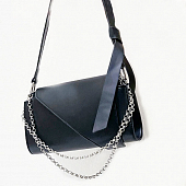 картинка Сумка ассиметричный клапан цепочка + ремень от магазина LonnaMag