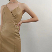 Картинка Платье мини эко-кожа грудь на запах лямки-цепочки от магазина LonnaMag