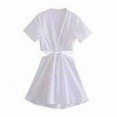 Картинка Платье мини V вырез на талии вырез с завязками от магазина LonnaMag