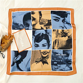 картинка Платок квадратный - 9 квадратов Одри Хепберн от магазина LonnaMag