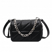 картинка Сумка мини стеганая треугольники крупная серебряная цепь от магазина LonnaMag