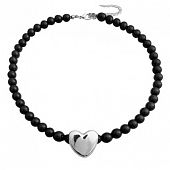 картинка Колье черные бусы серебряное сердце от магазина LonnaMag