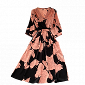Картинка Платье миди V вырез талия на кулиске принт крупные цветы с листьями в один тон от магазина LonnaMag