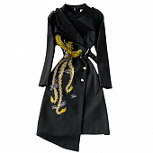 Картинка Платье миди асимметричный низ пуговицы сбоку пояс вышивка феникс от магазина LonnaMag