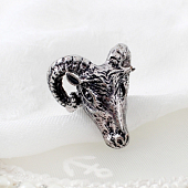 картинка Кольцо с головой барашка от магазина LonnaMag