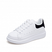 картинка Кроссовки в стиле A McQueen цветной задник белые шнурки от магазина LonnaMag
