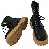 картинка Ботинки матовые грубые на шнуровке коричневая подошва от магазина LonnaMag