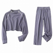 Картинка Костюм спорт рельеф ткань свитшот 2 молнии к горловине + широкие штаны от магазина LonnaMag