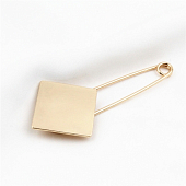 картинка Брошь золотистая в форме квадрата от магазина LonnaMag