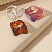 картинка Кольцо квадратное широкое ассиметрия от магазина LonnaMag