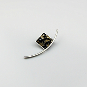 картинка Брошь Геометрия матовый металл пятнистый пластик - квадрат от магазина LonnaMag