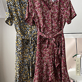 Картинка Платье легкое мелкий принт цветы волан короткий рукав + пояс от магазина LonnaMag