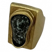 картинка Перстень широкий грубый чб камень  от магазина LonnaMag